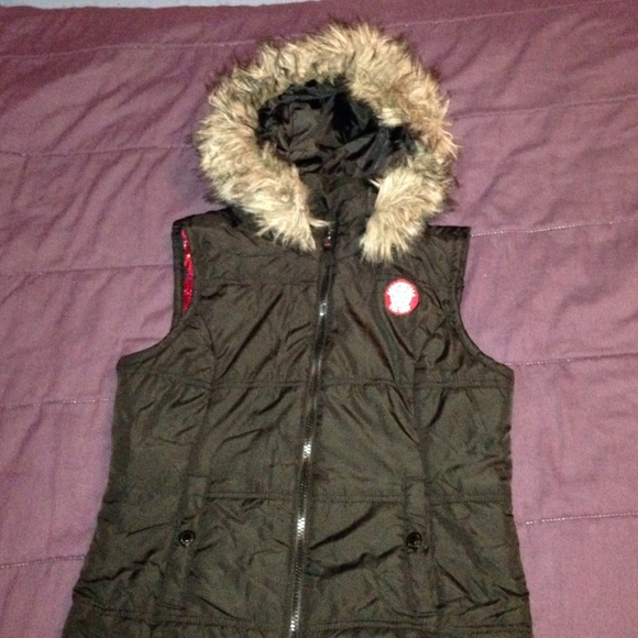 Aeropostale puffer vest.