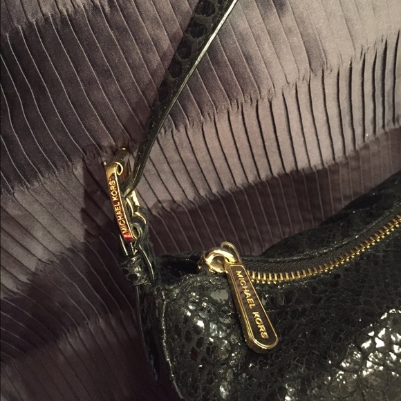 🌟Sale!!! 🌸 Michael Kors Hand bag - Picture 3 of 4