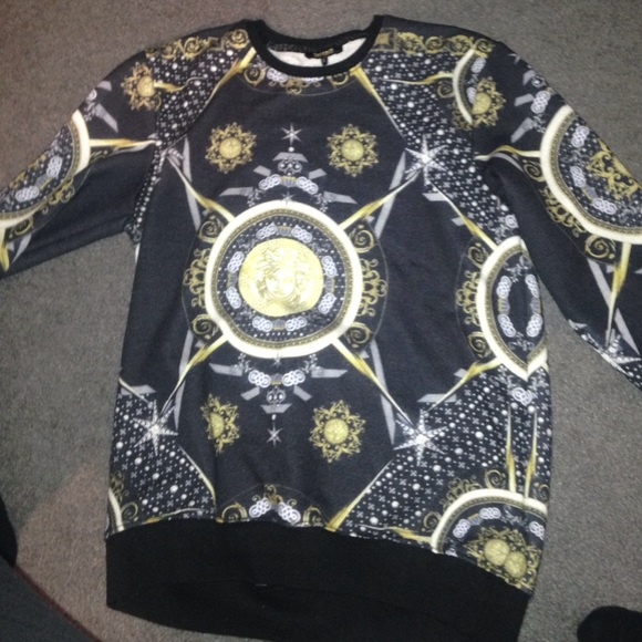 Versace sweater - Picture 1 of 2