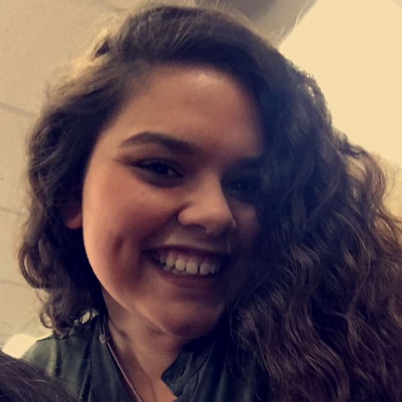 Meet your Posher, Isabella