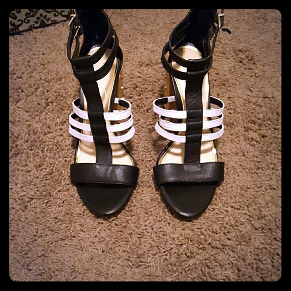 Jessica Simpson heels