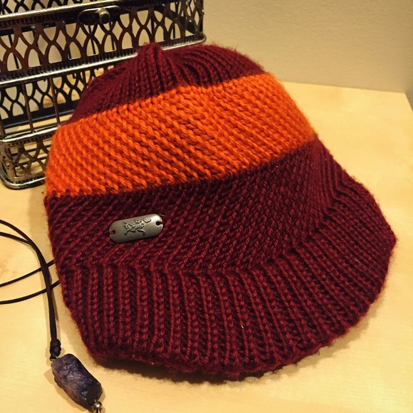 ✨FINAL SALE✨Burgundy and Orange Arcteryx Knit Hat