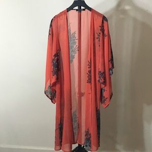 Forever 21 Other - Forever 21 Floral Kimono Forever 21 Other - Forever 21 Floral Kimono