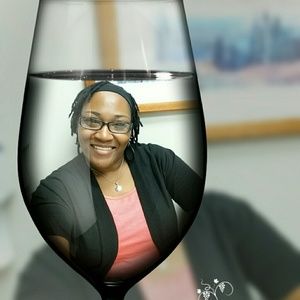 Meet your Posher, Joyce