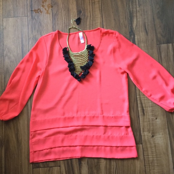 Francesca's Collections Tops - Coral Blouse with Layered Bottom
