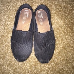 Toms Black
