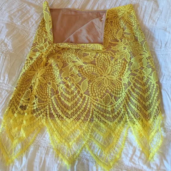 Havana  Lace crop top skirt set - Picture 3 of 4