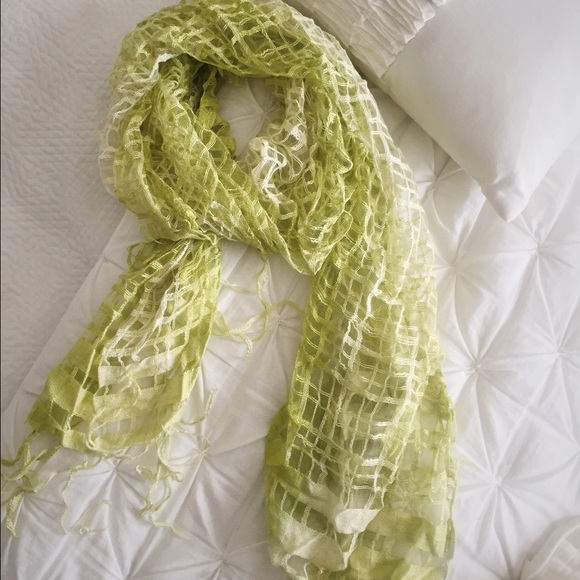Lightweight/spring scarf
