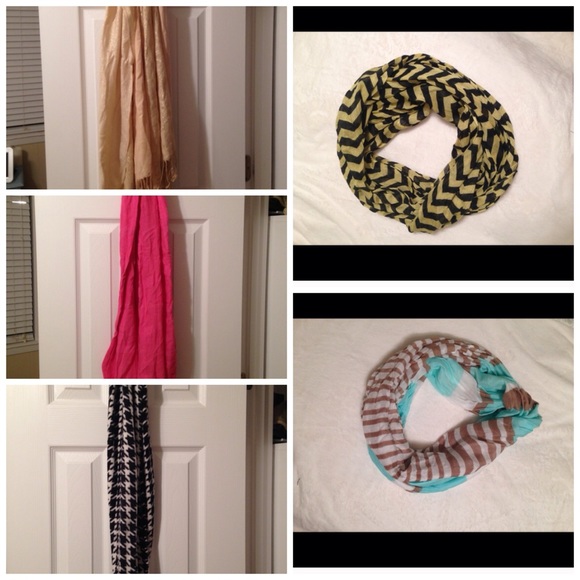 5 Scarf Set, EVERYTHING Pictured is included🖐🏼