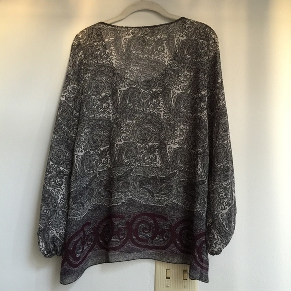 Max Studio Paisley Print Top - Picture 2 of 4