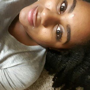 Meet your Posher, Jasmine