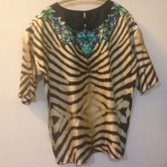 🐰HOLIDAY SALE 🐰 Roberto Cavalli Silk Tunic - Picture 2 of 4