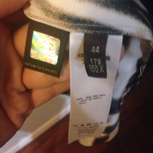 🐰HOLIDAY SALE 🐰 Roberto Cavalli Silk Tunic - Picture 4 of 4