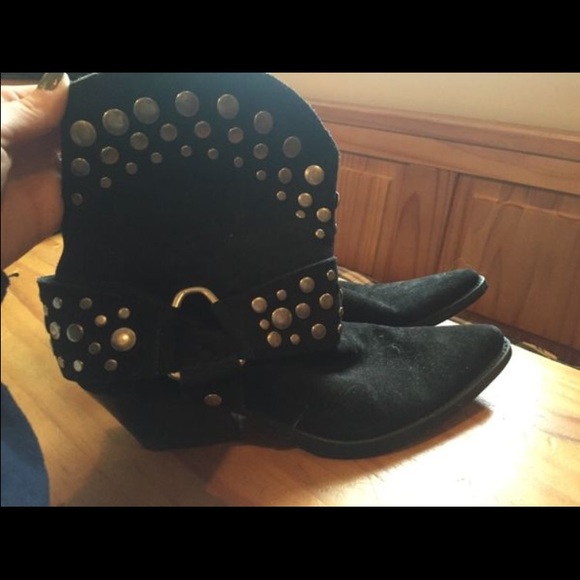 Ankle height cowboy boots