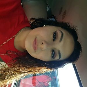 Meet your Posher, Jeanette