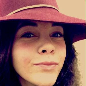 Meet your Posher, Isabel