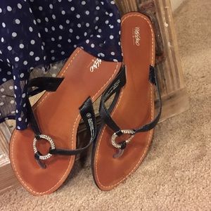 Black sandals with rhinestone circle rings