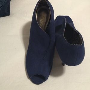 Blue heels