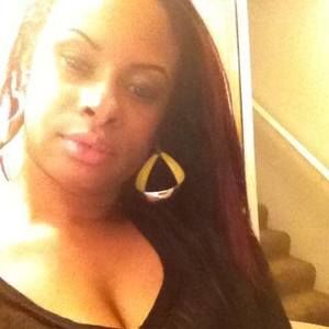 Meet your Posher, Chanel