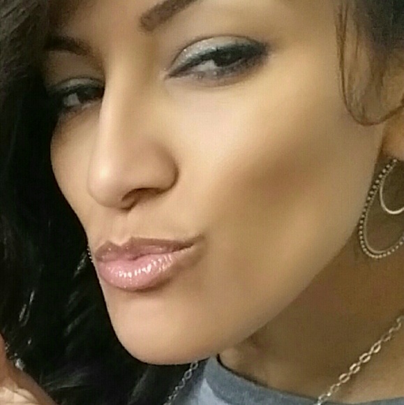 Meet your Posher, Luz