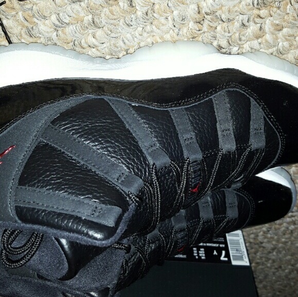 72-10 Jordan 11