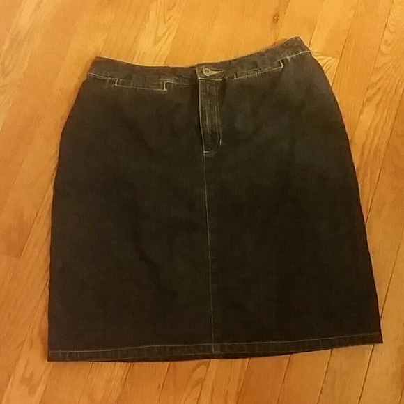 Liz Claiborne Dresses & Skirts - 🎉🎉🎉SALE🎉🎉🎉Liz Claiborne Jean Skirt