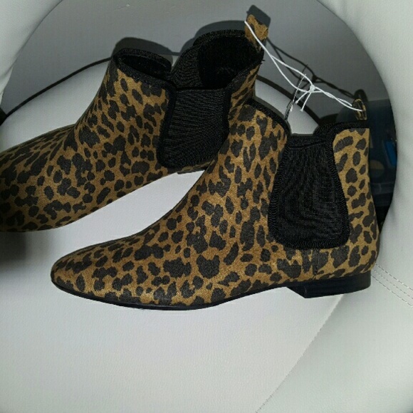 Leopard shoe bootie