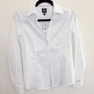 Never been worn Express Essentials Button Down