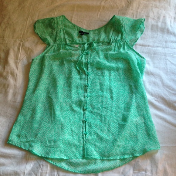 NWT Gap Sheer Woven Blouse - Picture 2 of 4