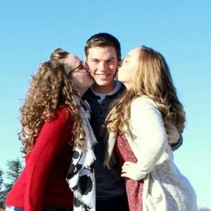 Meet your Posher, Abigail