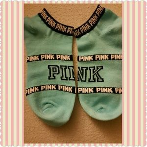 Vs pink ankle socks