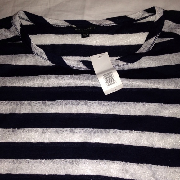 NWT Banana Republic Striped Roll-Up Tee - Picture 2 of 3