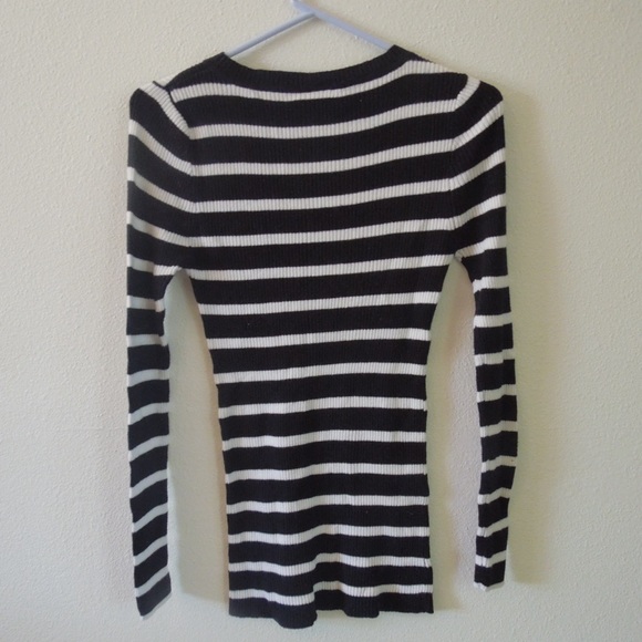 Striped sweater - Picture 2 of 2