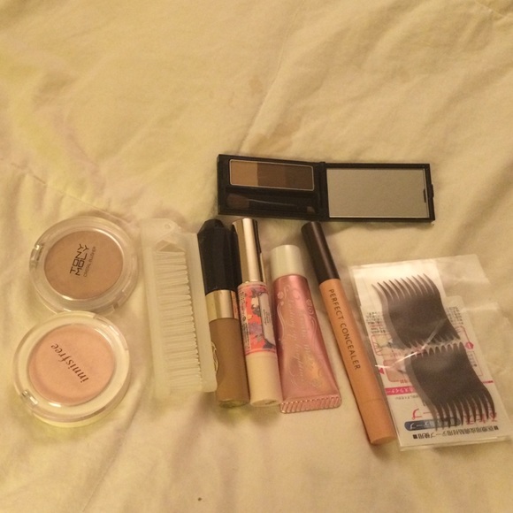 Lots of Japanese Korean makeup