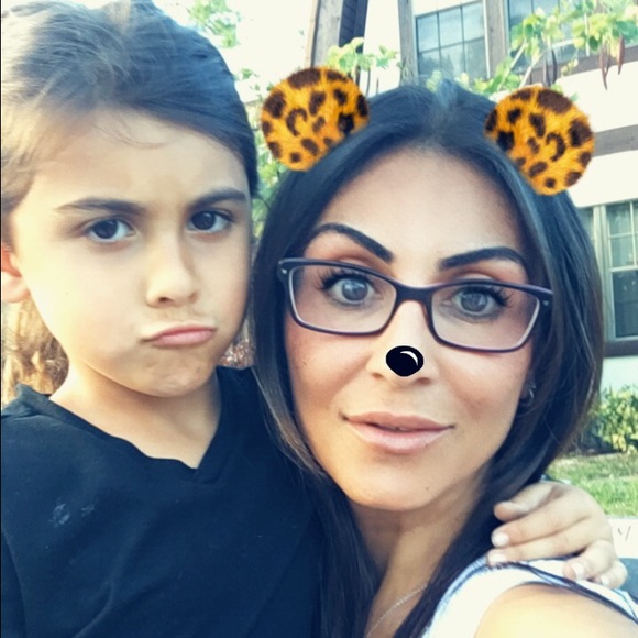 Meet your Posher, Vivian - Picture 4 of 8