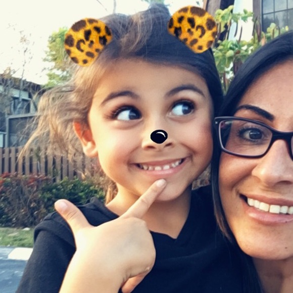 Meet your Posher, Vivian - Picture 7 of 8