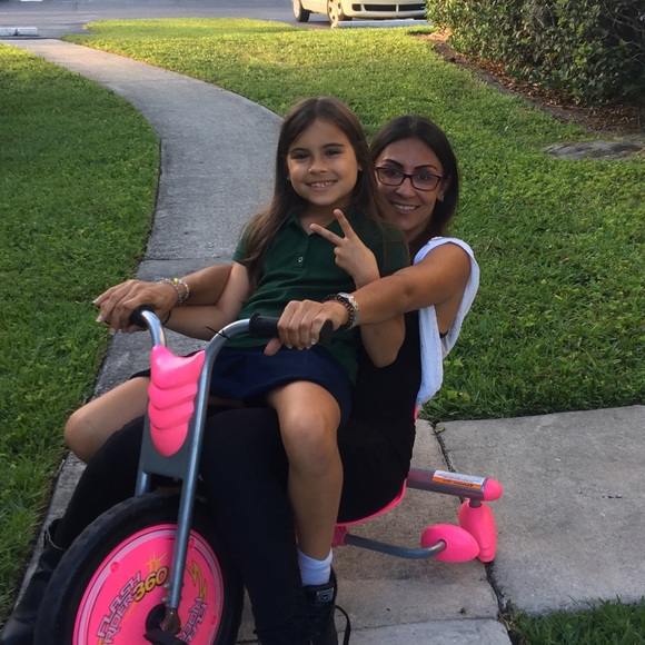 Meet your Posher, Vivian - Picture 8 of 8