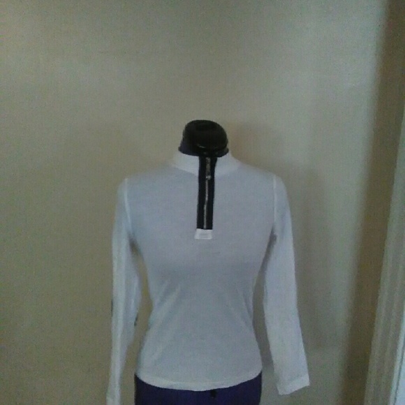 Top - Picture 2 of 3