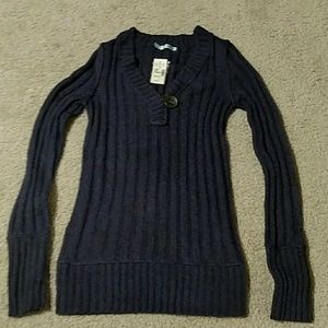Maurices Medium sweater fits like small