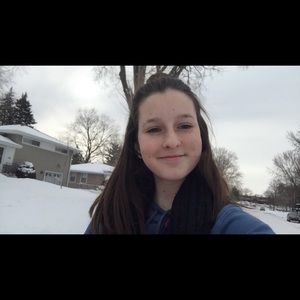 Meet your Posher, Ava