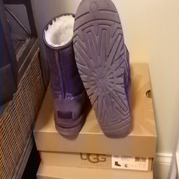 UGGs - Picture 3 of 3