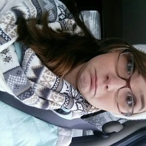 Meet your Posher, Mikaela
