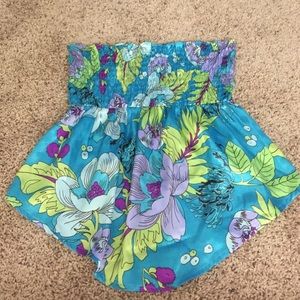 Wet seal strapless flowy tank