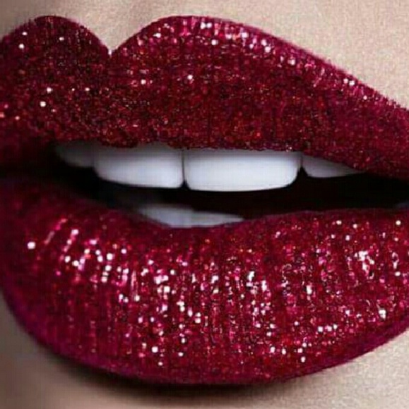 Meet your Posher, Julie - Picture 1 of 1