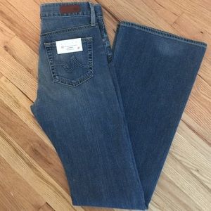 AG Farrah Flare Jeans NWT