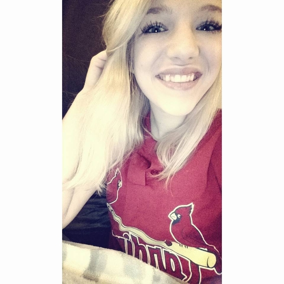 Meet your Posher, Dakota - Picture 1 of 1