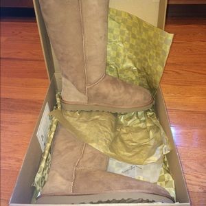 Uggs Classic Tall Chesnut