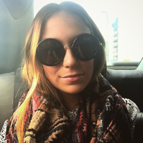 Meet your Posher, Kami