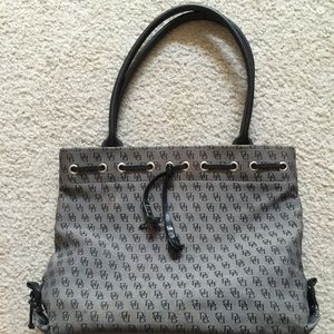 Dooney & bourke handbag
