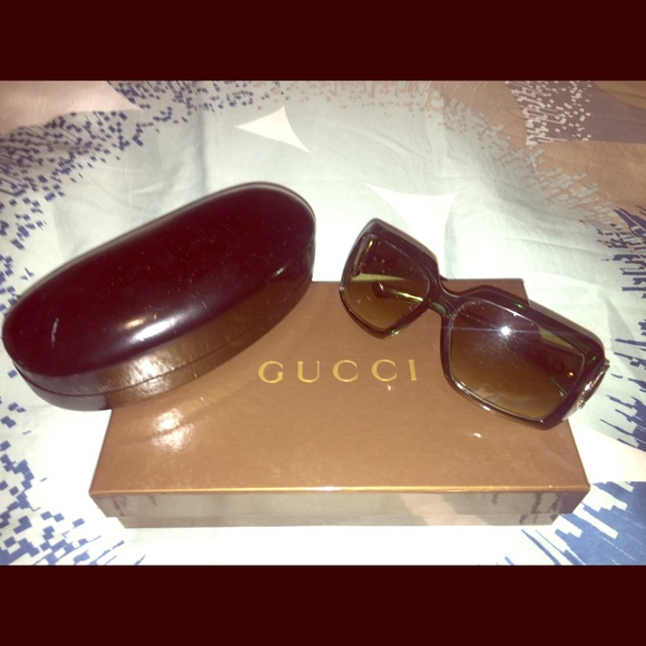 Gucci horse-bit sunglasses, green - Picture 1 of 4